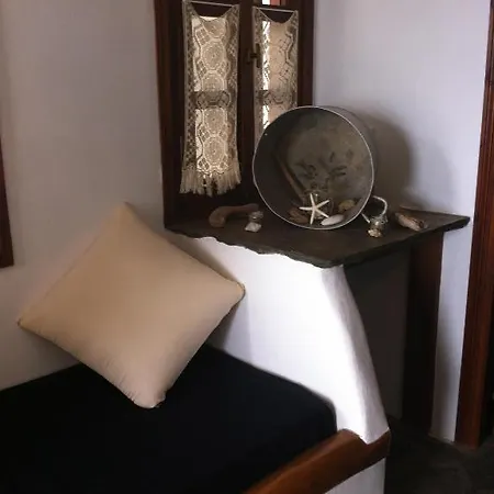 村湾一室公寓 *